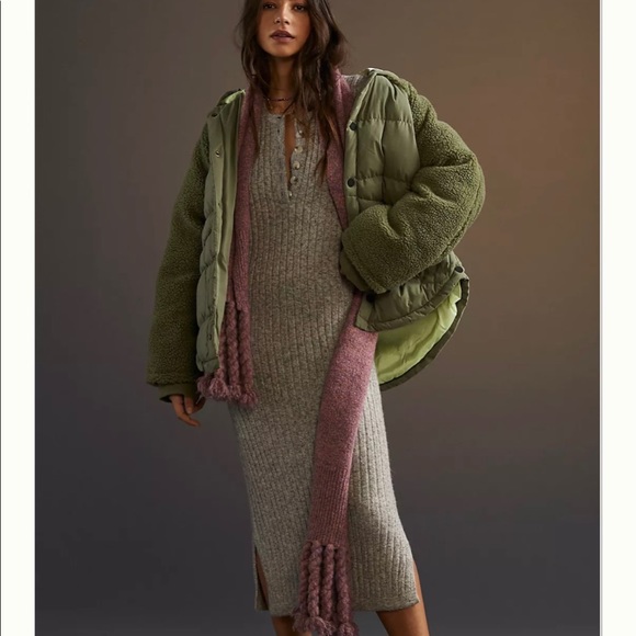 Pilcro Piffer Jacket - Anthro Size Medium NWT - Picture 3 of 7